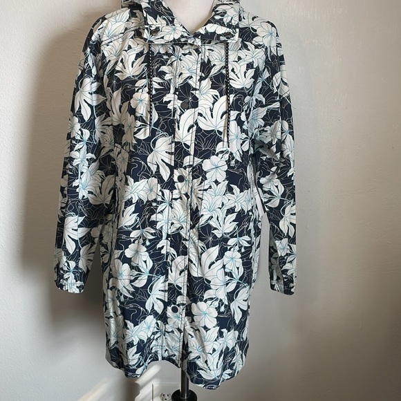 NWT Columbia Women’s Little Fields Printed Long Jacket Size Medium - Picture 2 of 4